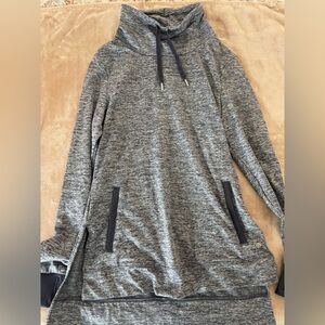 Women’s  Heathered Gray Pullover Hoodie Sweater